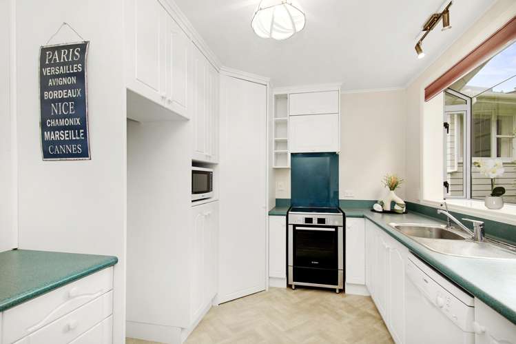 114 Redwood Avenue Tawa_7