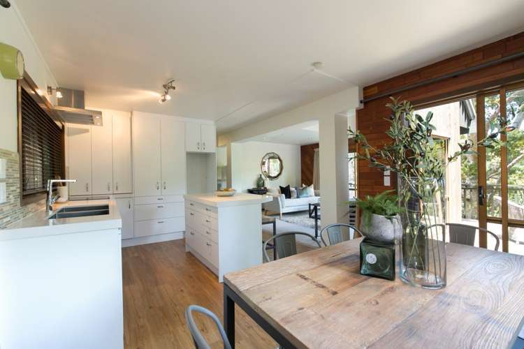 8 Takahe Road Titirangi_6