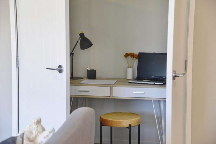 409 High Street South Carterton_7