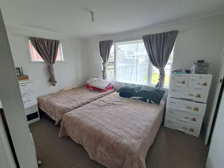 25 Sylvan Crescent Te Atatu South_5