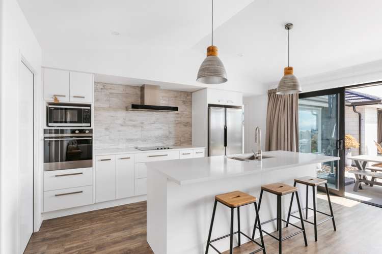 9 Selina Way Omokoroa_3