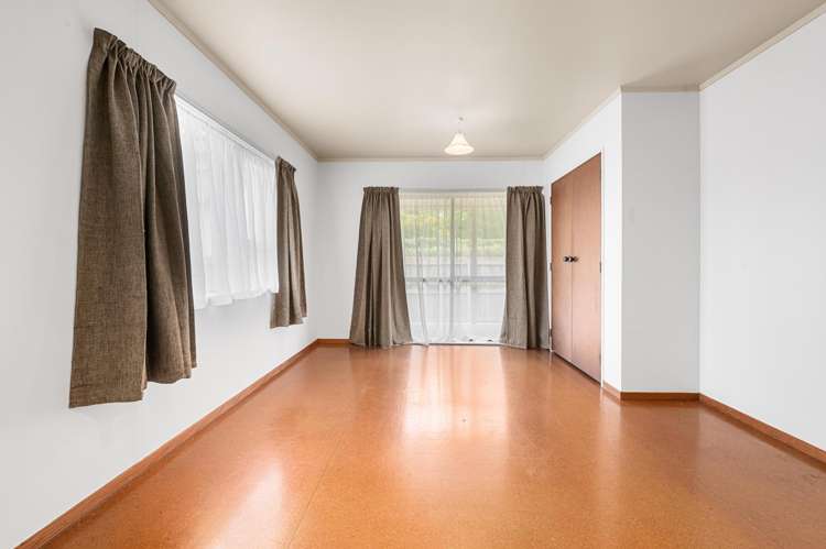 246 Clyde Street Hamilton East_13