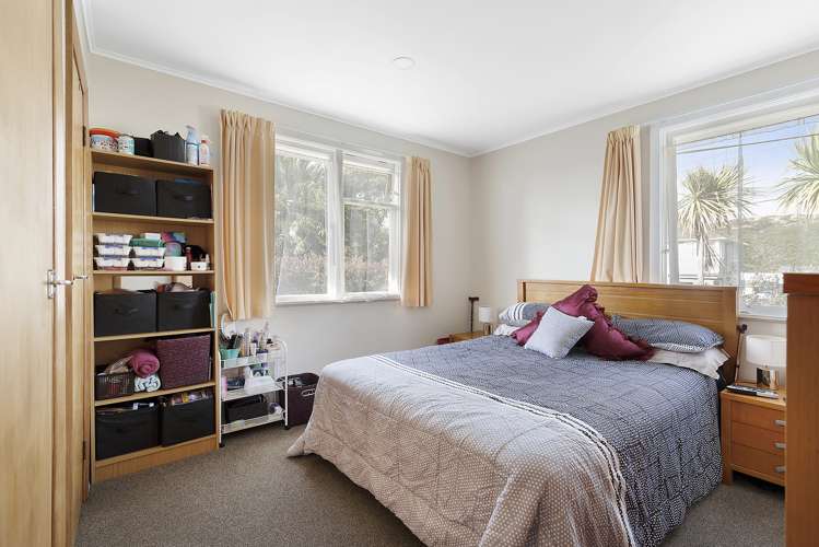 57 Leicester Street Cannons Creek_15