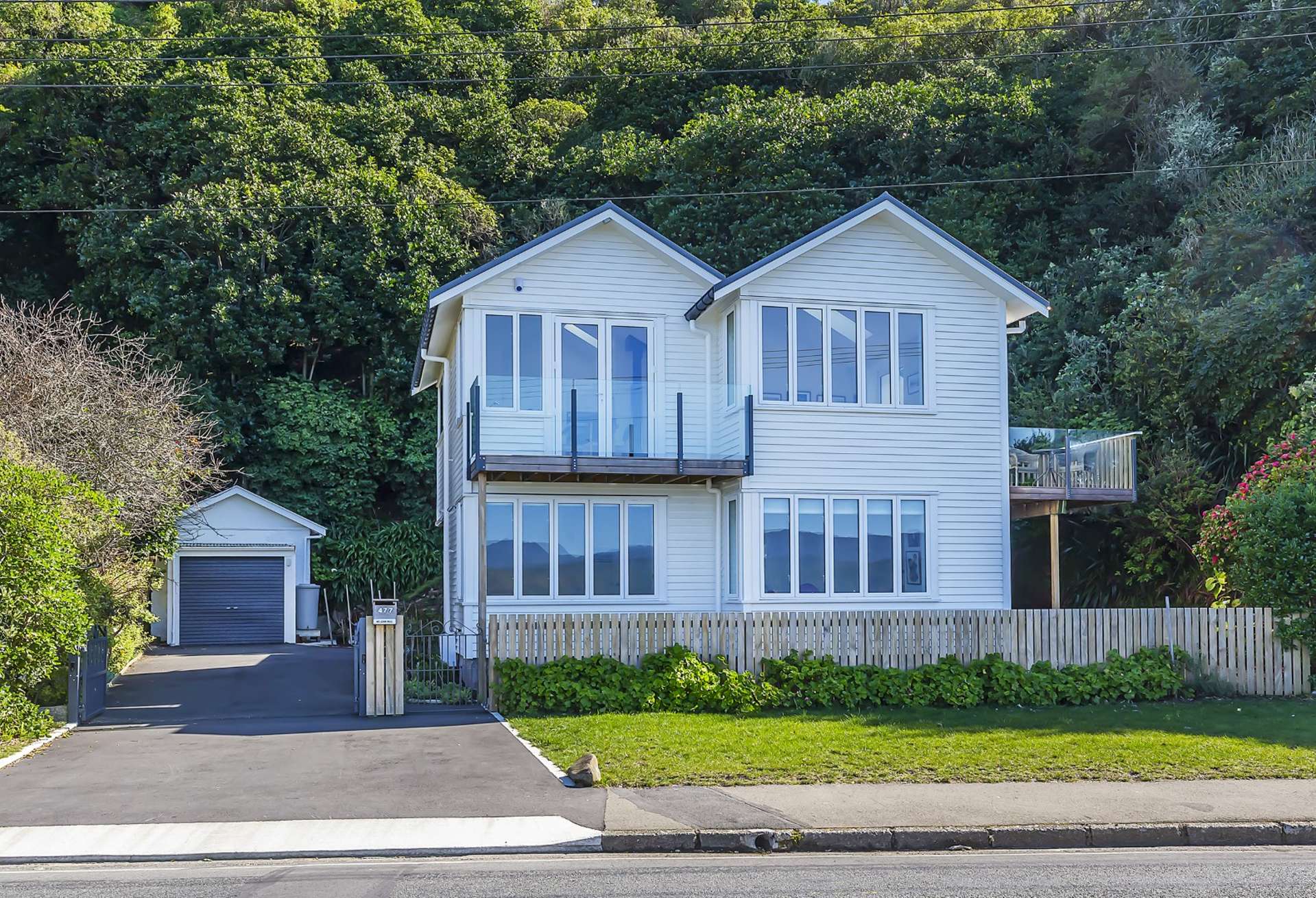 477 Karaka Bay Road Karaka Bays_0