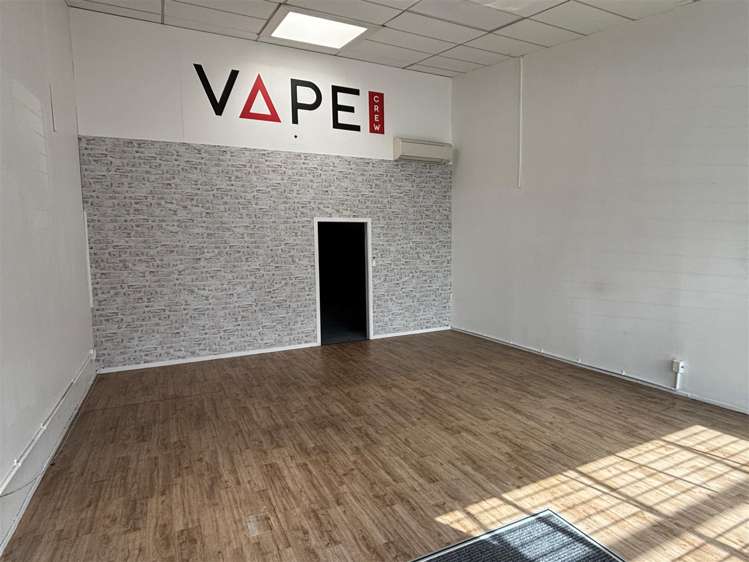 313E Barton Street Hamilton Central_1