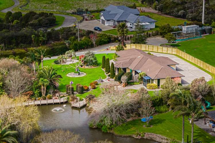 41 Whangaparaoa Road_0