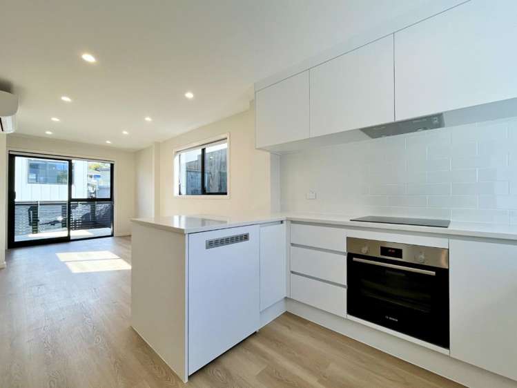 7/253 New Windsor Road 1733_2