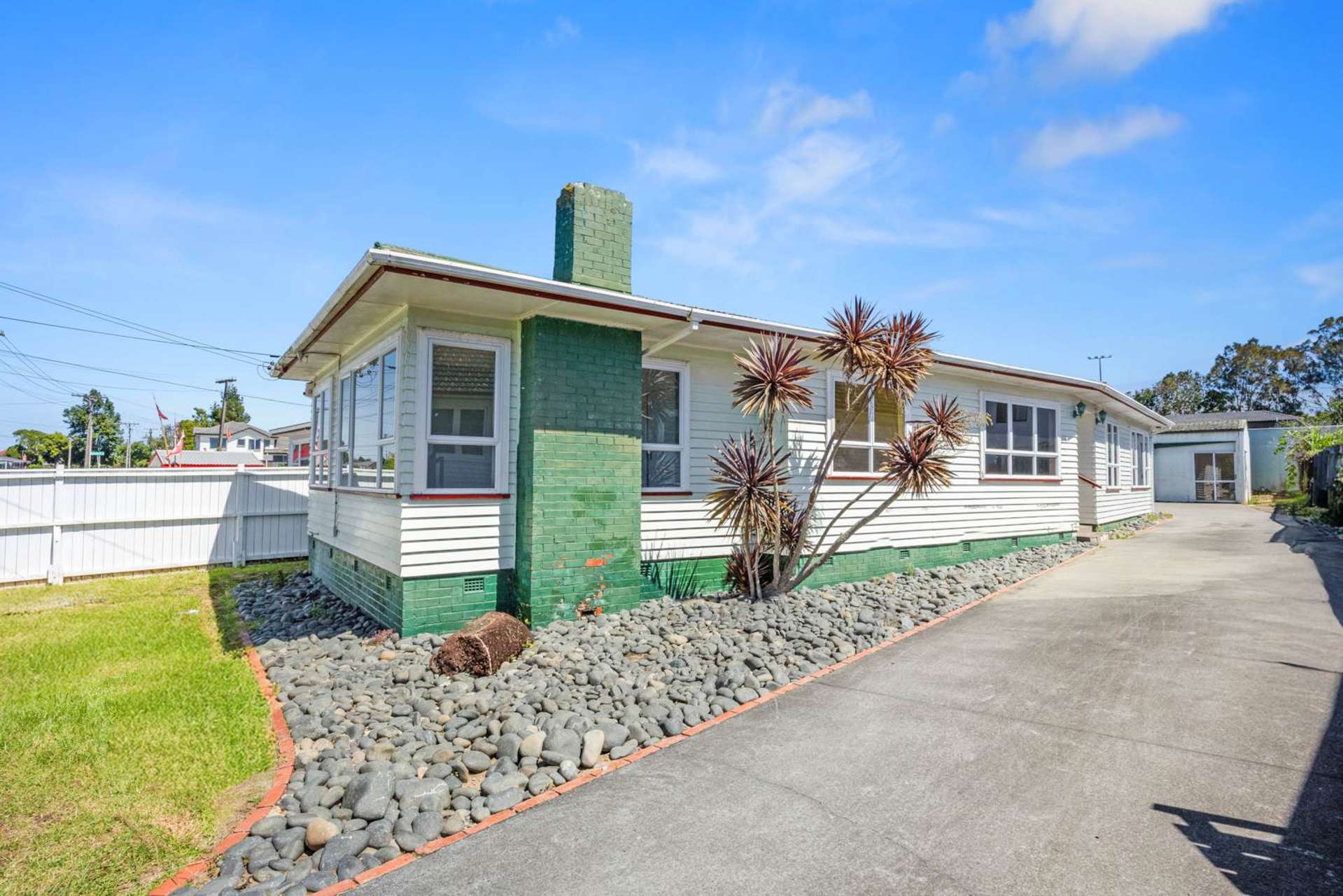 43 Wedgwood Avenue Mangere East_0