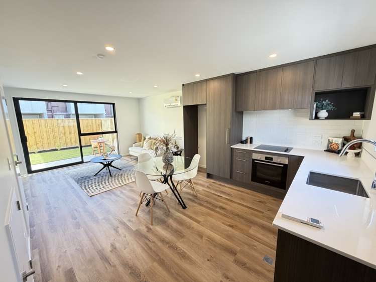 1-7/66 Burke Street_5
