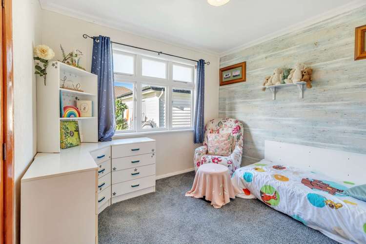 4 Dudley Street Levin_24