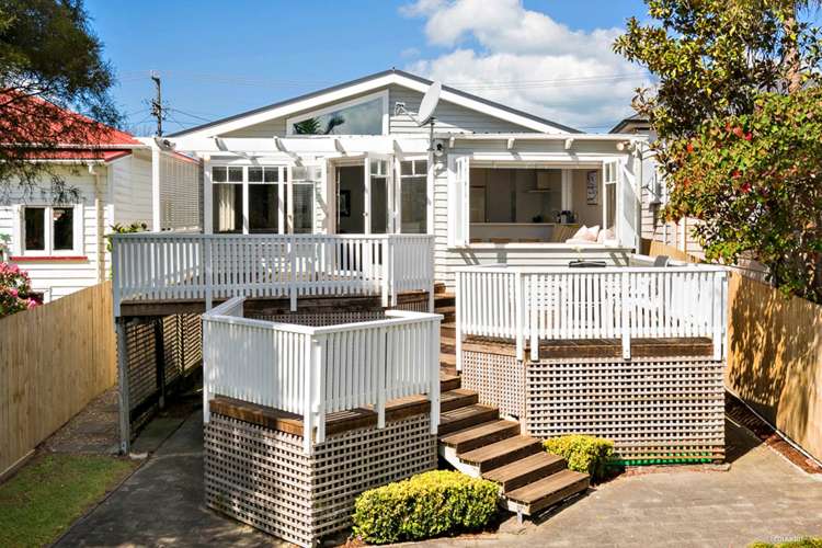 17a Kiwi Road Stanley Point_10