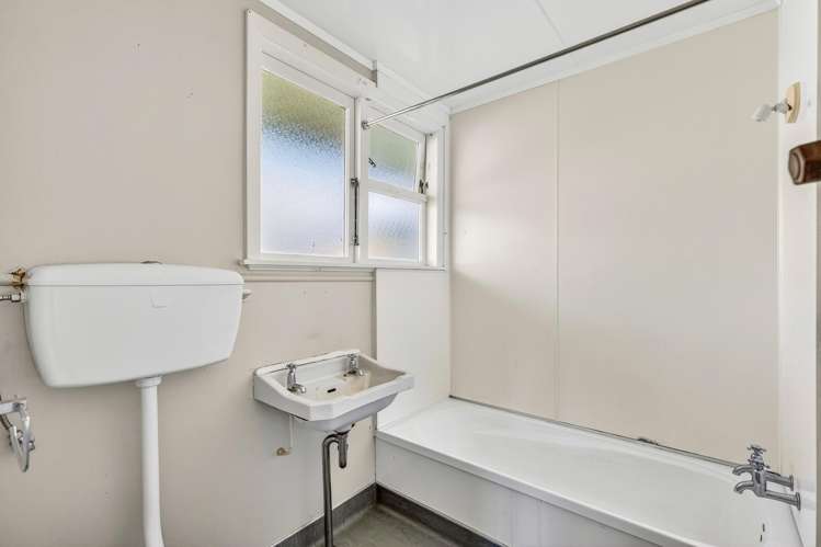 83B Jellicoe Drive Hamilton East_6