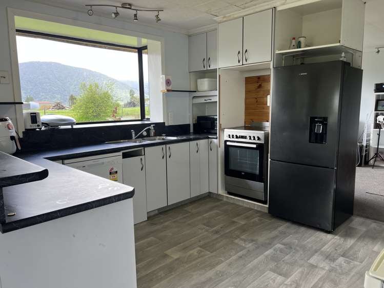 92 Whitcombe Valley Road Kokatahi_3