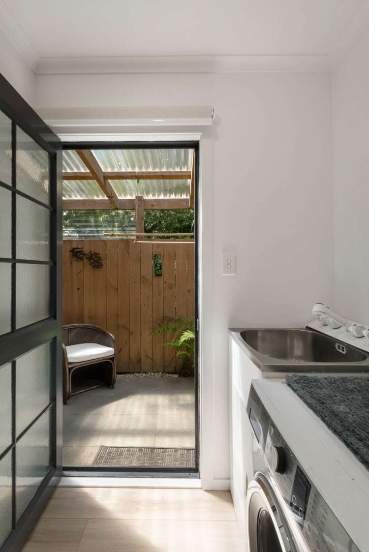 25 Pohutukawa Drive Athenree_38