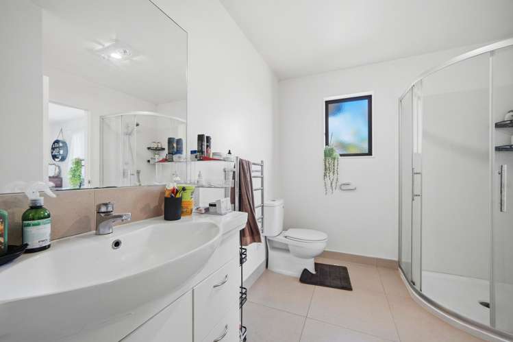 17 Nicholas-Gibbons Drive Clendon Park_11