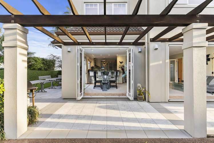 205a Hurstmere Road Takapuna_11