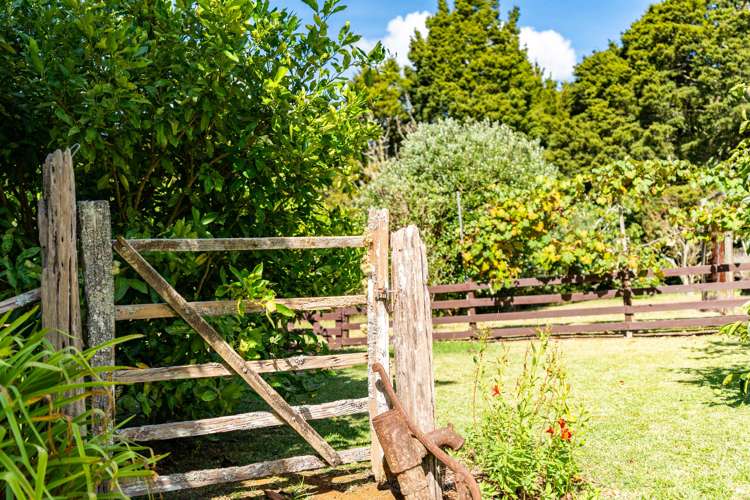 102 Dip Road Kamo_17