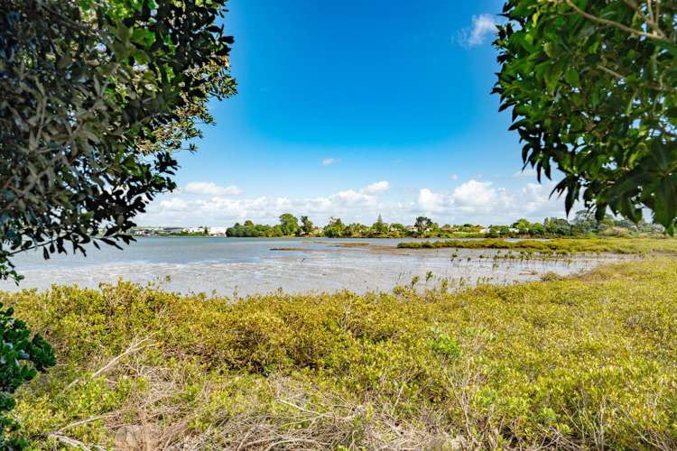 7 Riverina Avenue Pakuranga_16