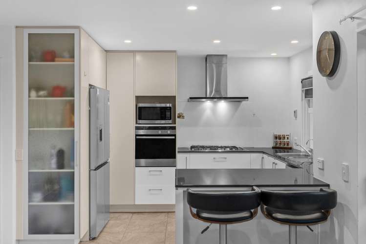 31 Amaretto Avenue Flat Bush_8