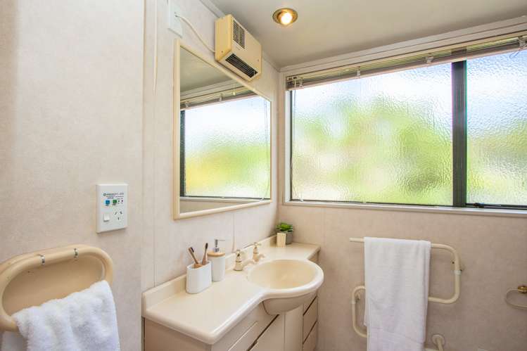 4 Libra Place Kawaha Point_16