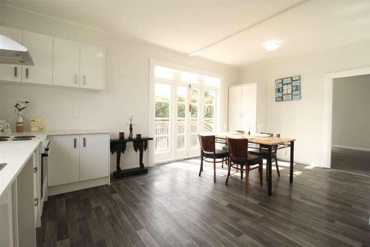 17b Viola Avenue Mangere East_6