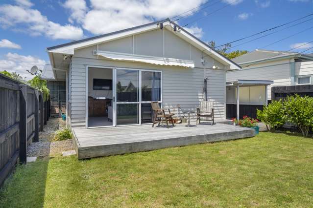 Flat 1/32 Bay Street Petone_2