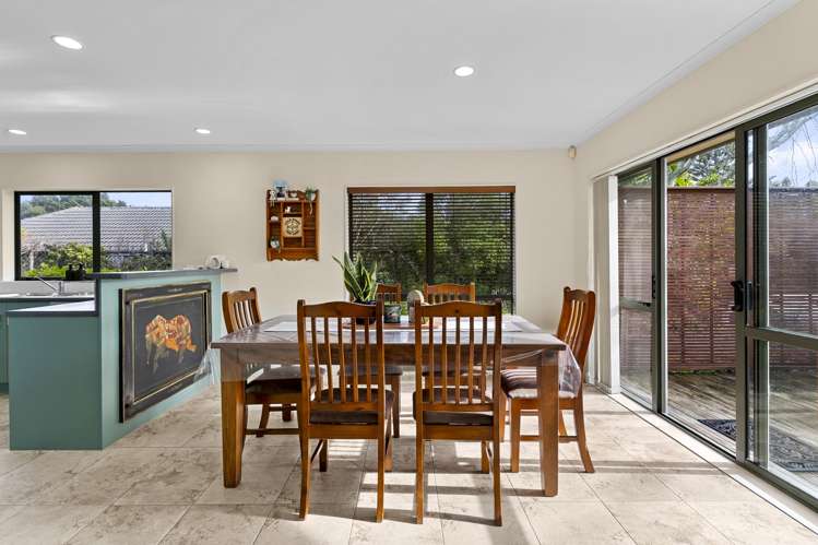 6 Araminta Place Beachlands_4