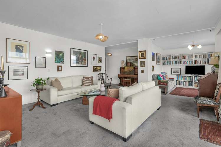 6/4 Gill Road Eastbourne_3