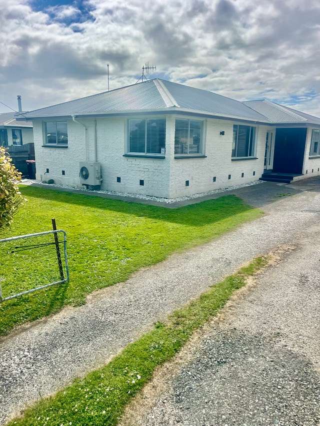 Charming Family Home for Rent in Invercargill!