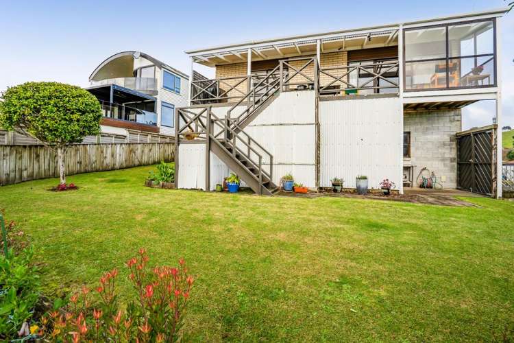 8b Squire Place Blagdon_25