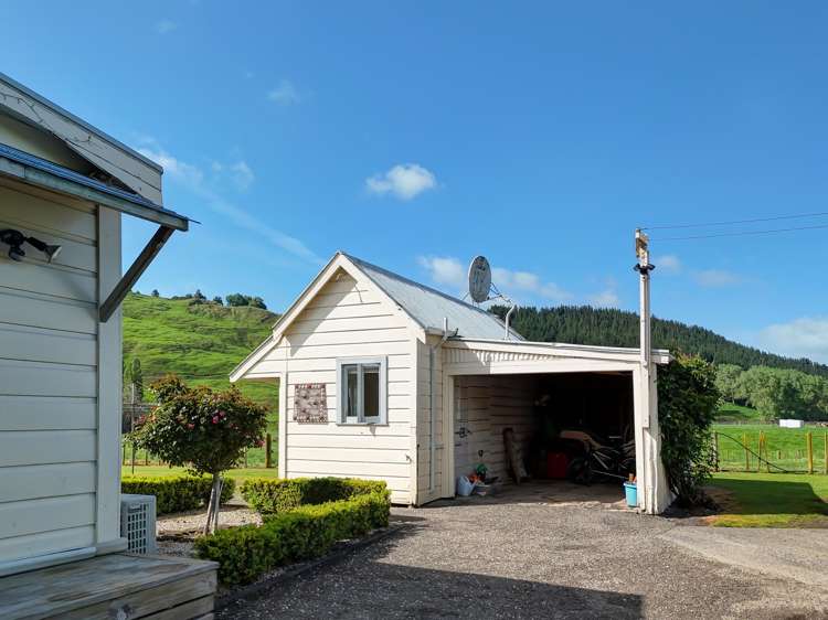 1512 Kauangaroa Road Fordell_2