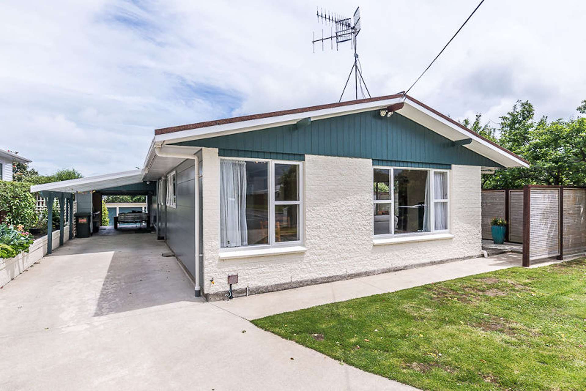 16 Martin Road Paraparaumu Beach_0