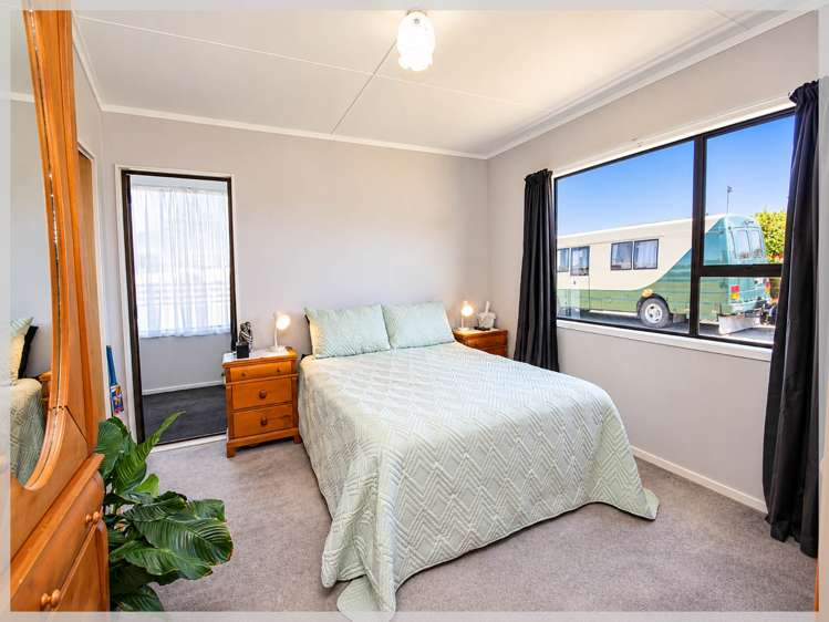 35 Edinburgh Terrace Foxton Beach_18