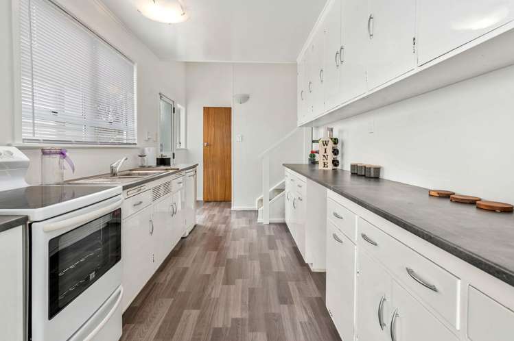 8 Darroch Street Fairy Springs_5