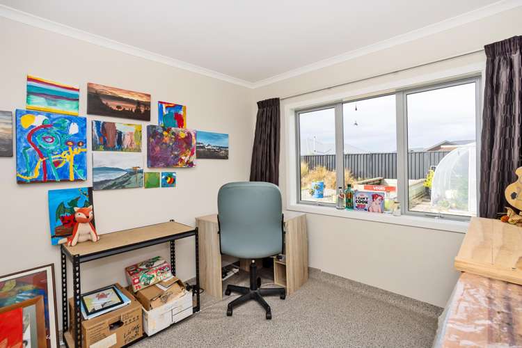 21 Sunrise Drive Seaward Bush_18