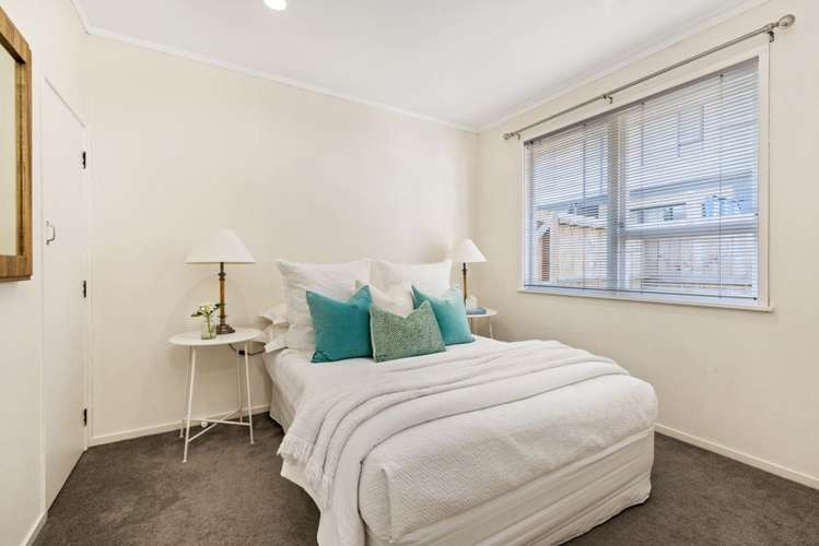 1/10 Agincourt Street Glenfield_13