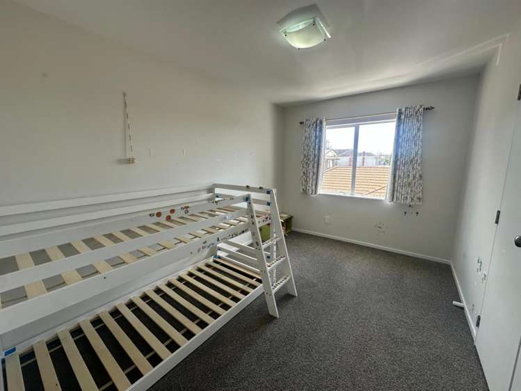 15A Te Atatu Road Te Atatu South_11