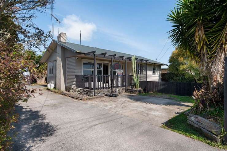 Apartment buildings dominate the skyline of Auckland's cheapest suburb, Auckland Central, where the average property value is $576,000. Photo / Ted Baghurst