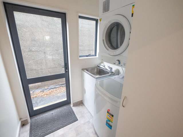 RM4/1020A George Street Dunedin Central_4