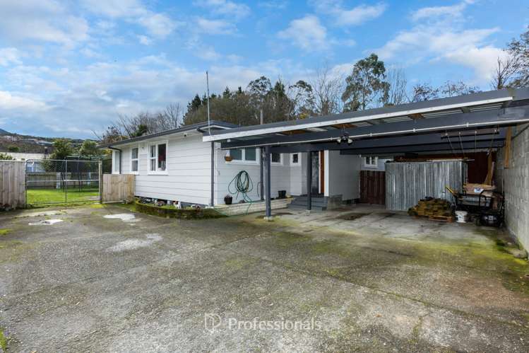 8 Longfellow Street Trentham_24