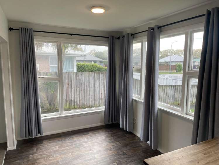 64 Frensham Crescent Woolston_3