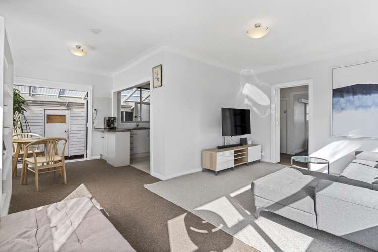 6 George Street Mangere East_6