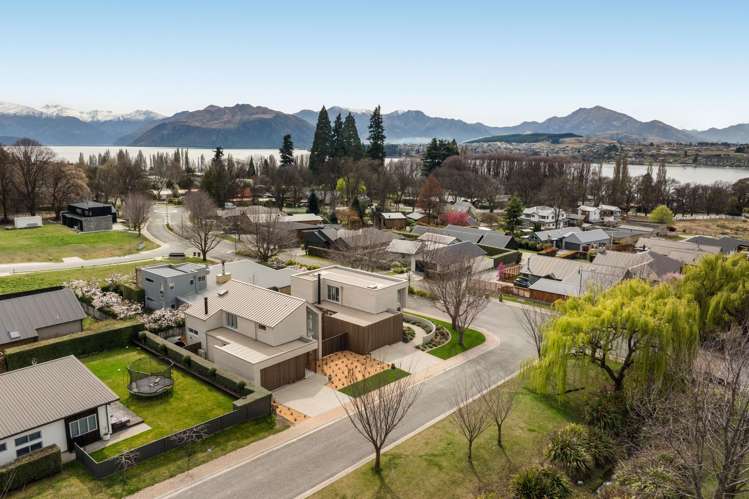 2 McFarlane Terrace Wanaka_38