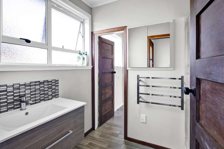 16 Hadfield Street Patea_11