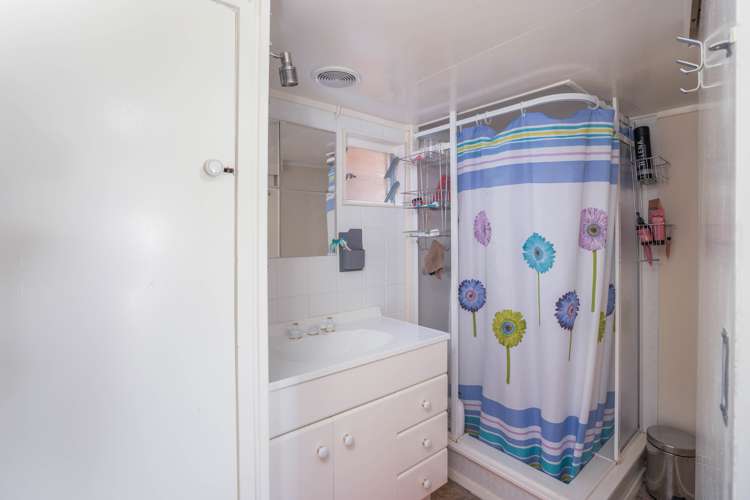 21 Teti Street Wharewaka_12