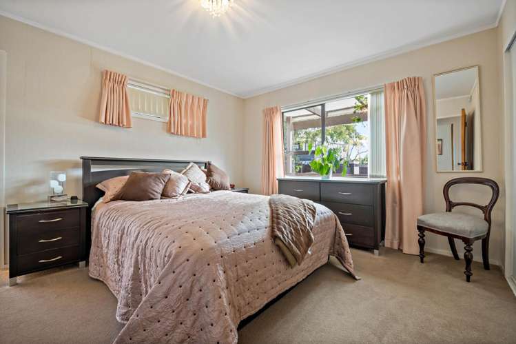 12 Nadine Place Mangere Bridge_13