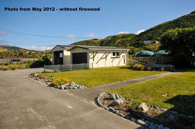 7 Estuary Street Makara Beach_2