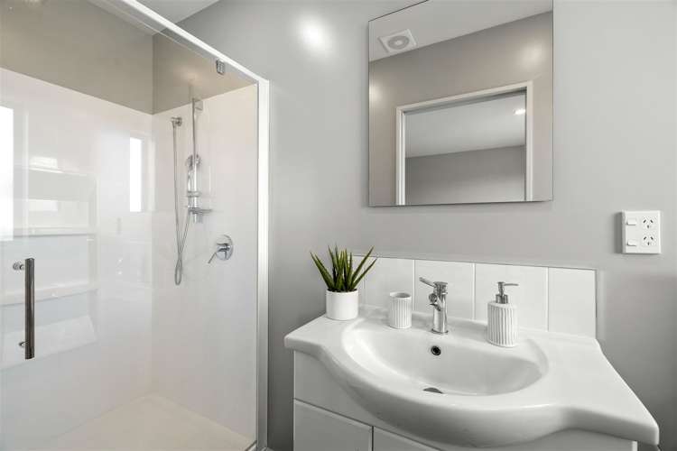 2/489 Manchester Street Saint Albans_7