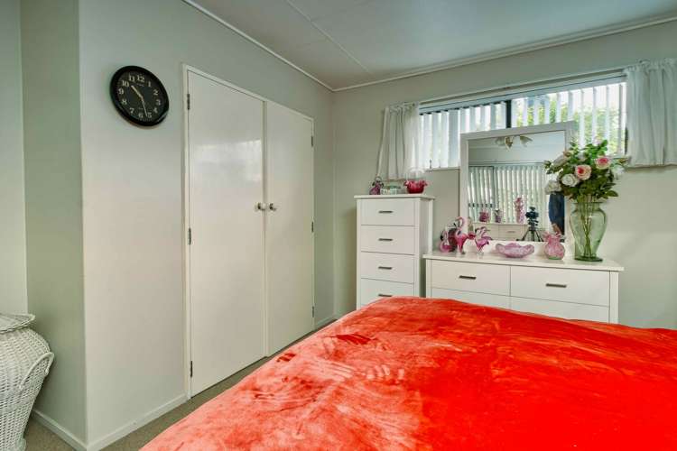 2 Fleetwood Crescent Flaxmere_11