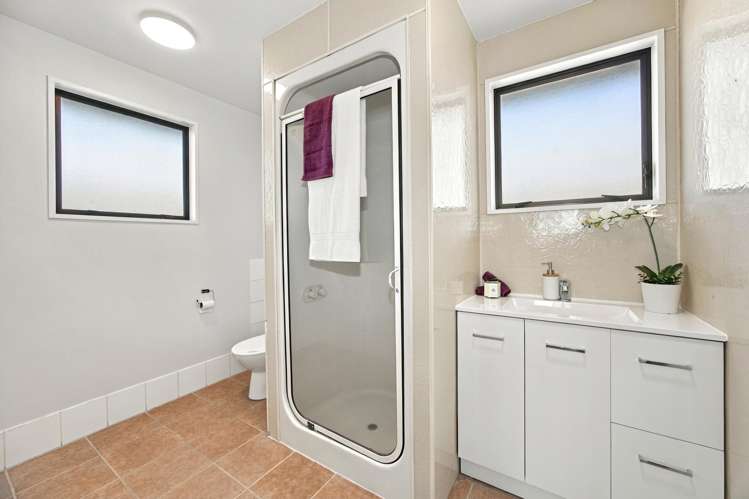 109 Carisbrooke Street Aranui_13
